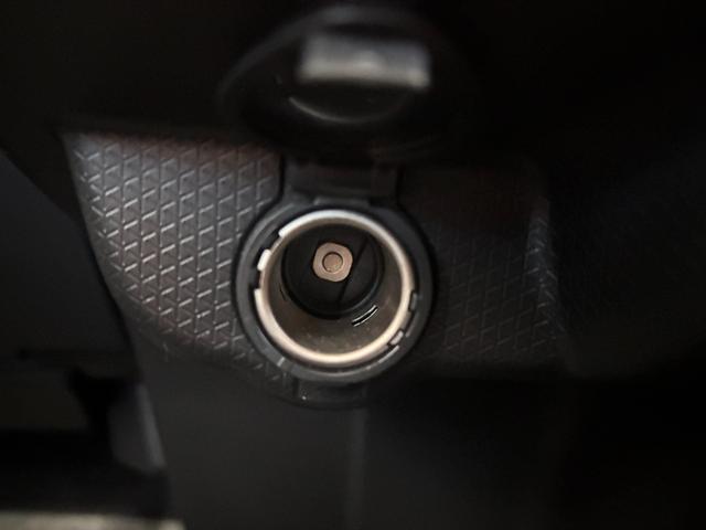 タント カスタムＲＳ　６．８インチディスプレイオーディオ　パノラマモニター　電動パーキングブレーキ　フロントシートヒーター　両側電動スライドドア　プッシュスタートスイッチ　電動格納式ドアミラー　アルミホイール　キーフリー（6枚目）