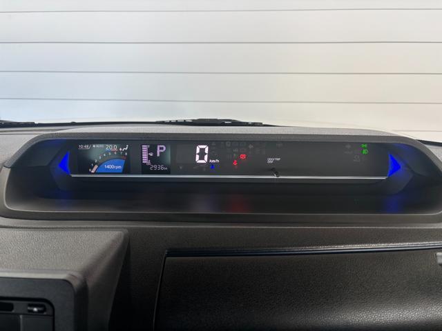 タント カスタムＲＳ　６．８インチディスプレイオーディオ　パノラマモニター　電動パーキングブレーキ　フロントシートヒーター　両側電動スライドドア　プッシュスタートスイッチ　電動格納式ドアミラー　アルミホイール　キーフリー（12枚目）