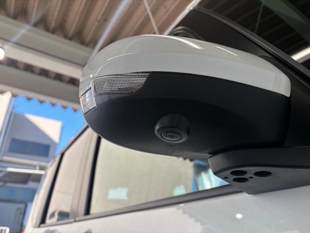 タント カスタムＲＳ　６．８インチディスプレイオーディオ　パノラマモニター　電動パーキングブレーキ　フロントシートヒーター　両側電動スライドドア　プッシュスタートスイッチ　電動格納式ドアミラー　アルミホイール　キーフリー（18枚目）