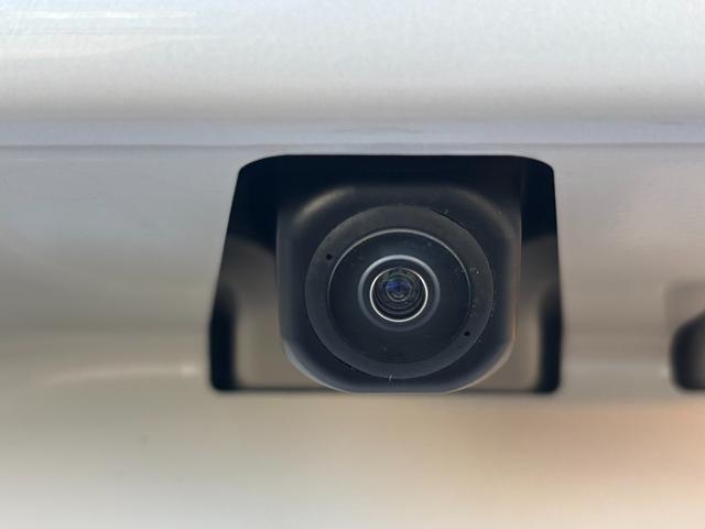 タント カスタムＲＳ　６．８インチディスプレイオーディオ　パノラマモニター　電動パーキングブレーキ　フロントシートヒーター　両側電動スライドドア　プッシュスタートスイッチ　電動格納式ドアミラー　アルミホイール　キーフリー（20枚目）