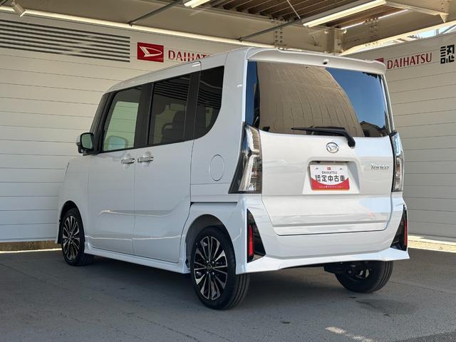 タント カスタムＲＳ　６．８インチディスプレイオーディオ　パノラマモニター　電動パーキングブレーキ　フロントシートヒーター　両側電動スライドドア　プッシュスタートスイッチ　電動格納式ドアミラー　アルミホイール　キーフリー（37枚目）