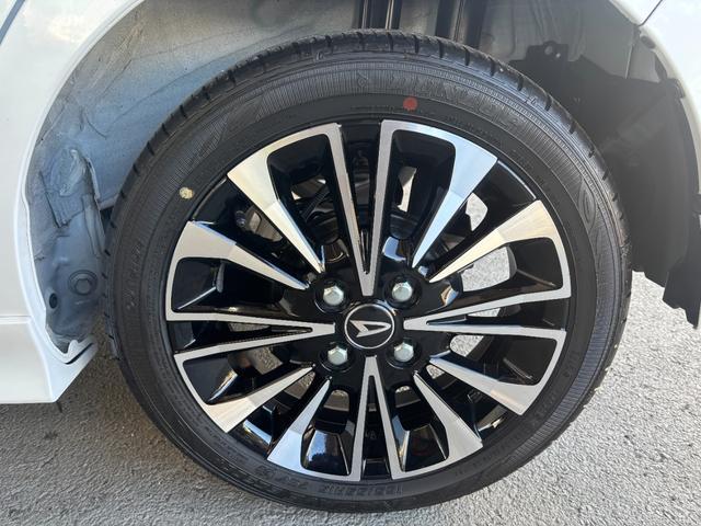 タント カスタムＲＳ　６．８インチディスプレイオーディオ　パノラマモニター　電動パーキングブレーキ　フロントシートヒーター　両側電動スライドドア　プッシュスタートスイッチ　電動格納式ドアミラー　アルミホイール　キーフリー（45枚目）