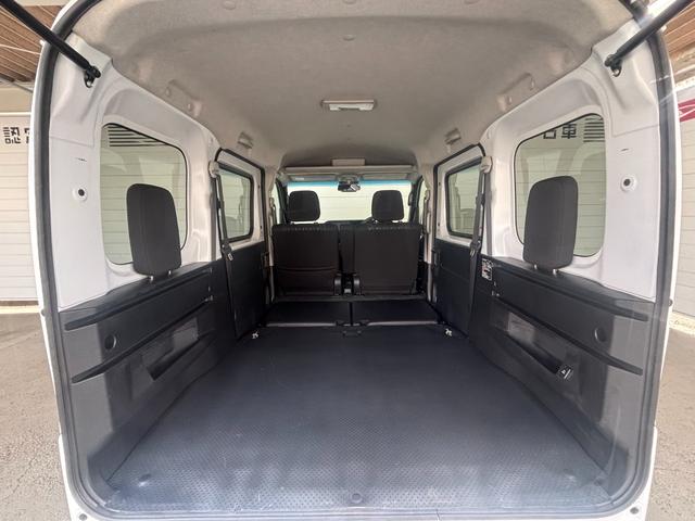 アトレー ＲＳ　６．８インチディスプレイオーディオ　バックカメラ　オートエアコン　両側電動スライドドア　電動格納式ドアミラー　フロントパワーウィンドウ　プッシュスタートスイッチ　キーフリー　アイドリングストップ機能（40枚目）