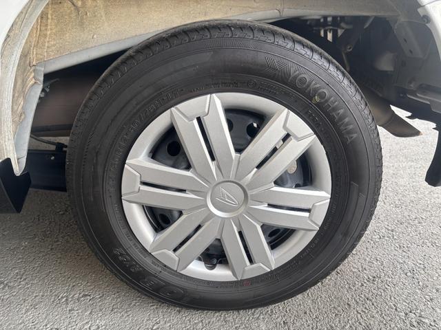 アトレー ＲＳ　６．８インチディスプレイオーディオ　バックカメラ　オートエアコン　両側電動スライドドア　電動格納式ドアミラー　フロントパワーウィンドウ　プッシュスタートスイッチ　キーフリー　アイドリングストップ機能（44枚目）