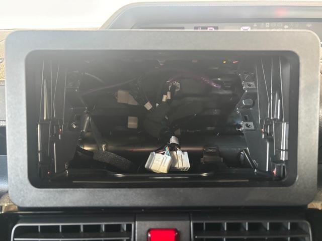 タント カスタムＸ　ナビ取付時バックカメラ対応　電動パーキングブレーキ　両側電動スライドドア　電動格納式ドアミラー　パワーウィンドウ　オートエアコン　プッシュスタートスイッチ　アルミホイール　キーフリーシステム（3枚目）