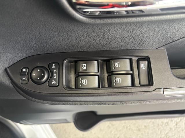 タント カスタムＸ　ナビ取付時バックカメラ対応　電動パーキングブレーキ　両側電動スライドドア　電動格納式ドアミラー　パワーウィンドウ　オートエアコン　プッシュスタートスイッチ　アルミホイール　キーフリーシステム（16枚目）