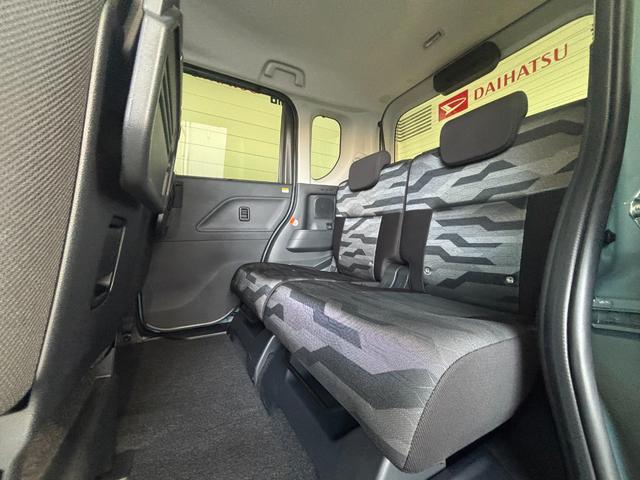 タント ファンクロスターボ　９インチディスプレイオーディオ　バックカメラ　フロントシートヒーター　電動パーキングブレーキ　電動格納式ドアミラー　パワーウィンドウ　プッシュスタートスイッチ　キーフリーシステム　アイドリングストップ（32枚目）