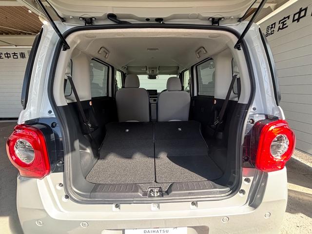 ムーヴキャンバス ストライプスＸ　ナビゲーション　両側電動スライドドア　電動格納式ドアミラー　プッシュスタートスイッチ　キーフリーシステム　オートエアコン　パワーウィンドウ　アイドリングストップ機能（32枚目）