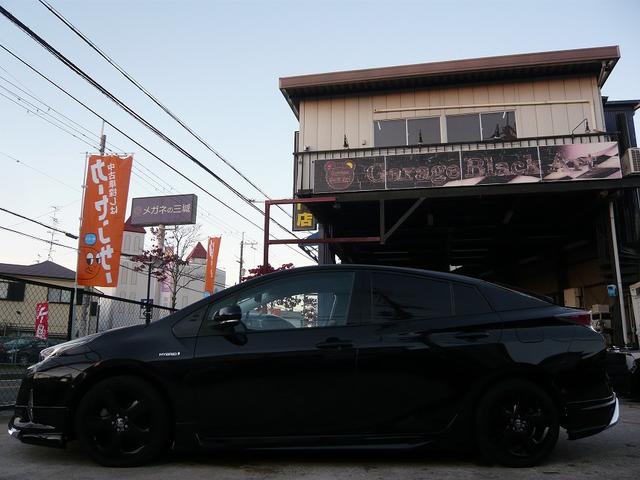 プリウス Ａツーリングセレクション　１７ＡＷ　エアロ　９インチナビ　フルセグＴＶ　Ｂｌｕｅｔｏｏｔｈ接続　バックカメラ　デジタルインナーミラー　ドラレコ　ホワイト内装　デイライト　トヨタセーフティセンス（6枚目）