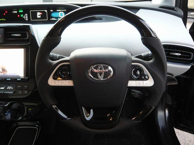 プリウス Ａツーリングセレクション　１７ＡＷ　エアロ　９インチナビ　フルセグＴＶ　Ｂｌｕｅｔｏｏｔｈ接続　バックカメラ　デジタルインナーミラー　ドラレコ　ホワイト内装　デイライト　トヨタセーフティセンス（11枚目）