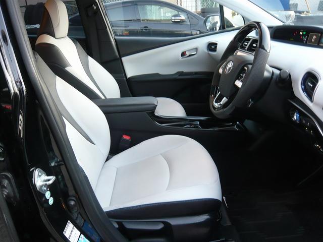 プリウス Ａツーリングセレクション　１７ＡＷ　エアロ　９インチナビ　フルセグＴＶ　Ｂｌｕｅｔｏｏｔｈ接続　バックカメラ　デジタルインナーミラー　ドラレコ　ホワイト内装　デイライト　トヨタセーフティセンス（16枚目）