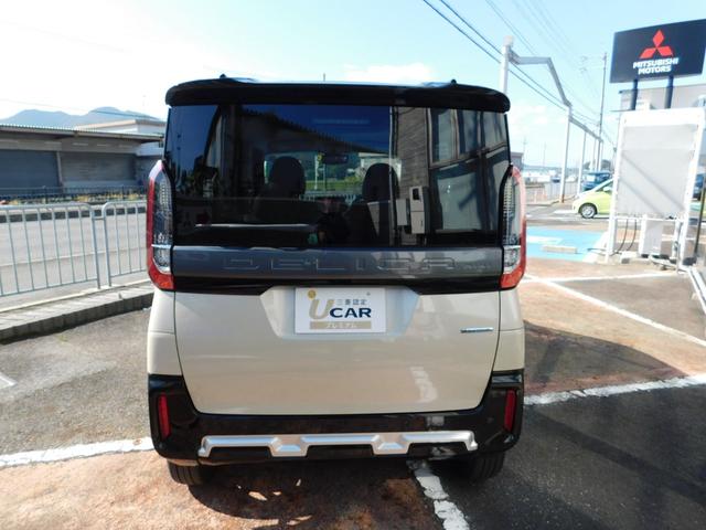 デリカミニ Ｇ　プレミアム　衝突被害軽減ブレーキ　踏み間違い防止　マイパイロット　９インチ純正ナビゲーション　マルチアラウンドモニター　フルセグテレビ　シートヒーター　両側電動スライドドア　禁煙車（7枚目）