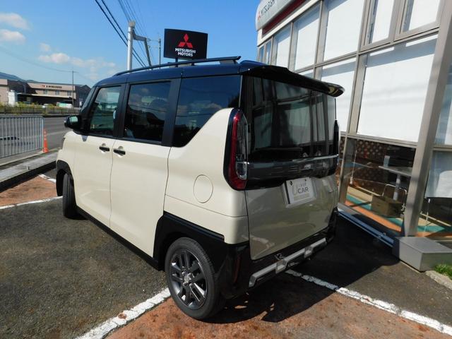 デリカミニ Ｇ　プレミアム　衝突被害軽減ブレーキ　踏み間違い防止　マイパイロット　９インチ純正ナビゲーション　マルチアラウンドモニター　フルセグテレビ　シートヒーター　両側電動スライドドア　禁煙車（8枚目）