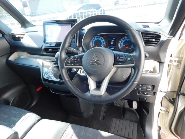 デリカミニ Ｇ　プレミアム　衝突被害軽減ブレーキ　踏み間違い防止　マイパイロット　９インチ純正ナビゲーション　マルチアラウンドモニター　フルセグテレビ　シートヒーター　両側電動スライドドア　禁煙車（14枚目）