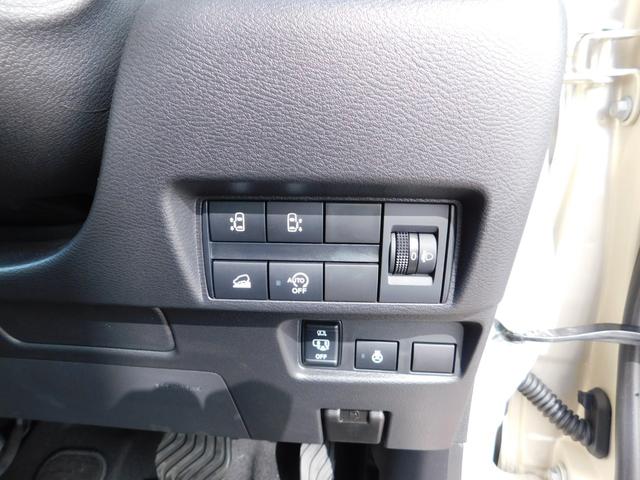 デリカミニ Ｇ　プレミアム　衝突被害軽減ブレーキ　踏み間違い防止　マイパイロット　９インチ純正ナビゲーション　マルチアラウンドモニター　フルセグテレビ　シートヒーター　両側電動スライドドア　禁煙車（16枚目）