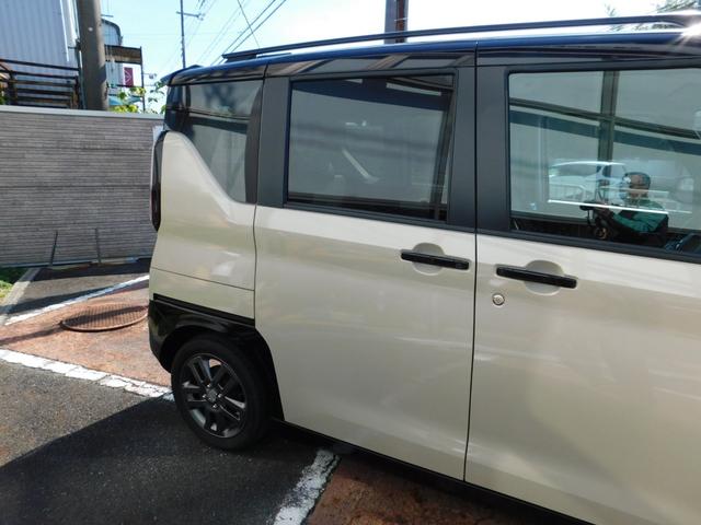 デリカミニ Ｇ　プレミアム　衝突被害軽減ブレーキ　踏み間違い防止　マイパイロット　９インチ純正ナビゲーション　マルチアラウンドモニター　フルセグテレビ　シートヒーター　両側電動スライドドア　禁煙車（30枚目）