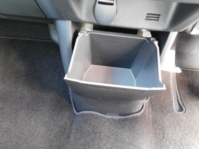 デリカミニ Ｇ　プレミアム　衝突被害軽減ブレーキ　踏み間違い防止　マイパイロット　９インチ純正ナビゲーション　マルチアラウンドモニター　フルセグテレビ　シートヒーター　両側電動スライドドア　禁煙車（70枚目）