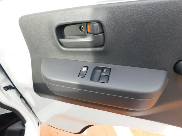 �ԗ��̏�ԁi�O���E�����⑕���j�ɂ��܂��Ă͌����_�ł̓X�܂ɂ��錻��ł̔̔��Ƃ����Ē����܂��̂ł�낵�����肢���܂��B