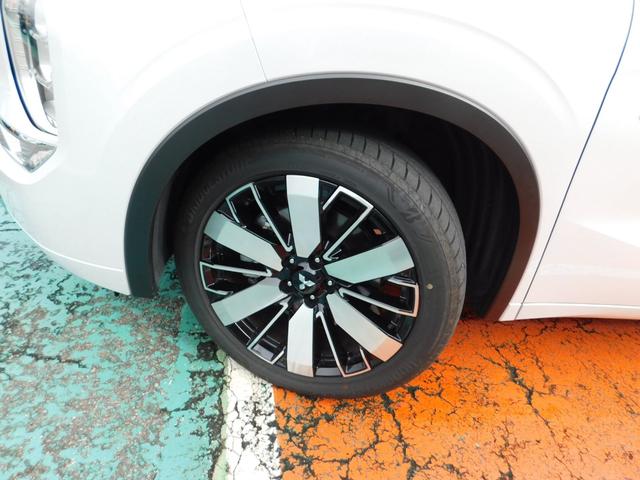 アウトランダーPHEV Pエグゼクティブパッケージ セミアニリンレザーシート(ブリックブラウン色) ダイナミックサウンドヤマハアルティメート(12スピーカー デュアルアンプ) スマホ連携ナビ マルチアラウンドモニタ デジタルルームミラー シートエアコン(13枚目)