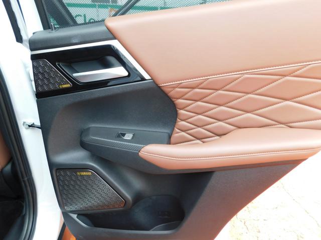 アウトランダーPHEV Pエグゼクティブパッケージ セミアニリンレザーシート(ブリックブラウン色) ダイナミックサウンドヤマハアルティメート(12スピーカー デュアルアンプ) スマホ連携ナビ マルチアラウンドモニタ デジタルルームミラー シートエアコン(50枚目)