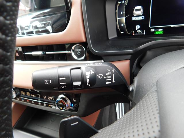 アウトランダーPHEV Pエグゼクティブパッケージ セミアニリンレザーシート(ブリックブラウン色) ダイナミックサウンドヤマハアルティメート(12スピーカー デュアルアンプ) スマホ連携ナビ マルチアラウンドモニタ デジタルルームミラー シートエアコン(59枚目)