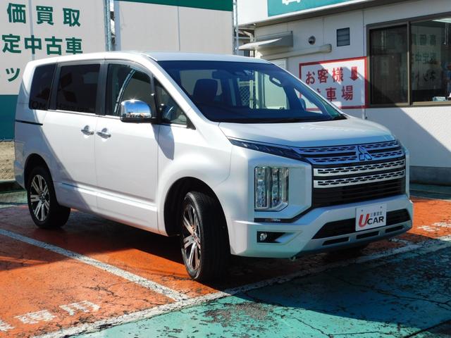 デリカＤ：５ Ｐ　アルパイン１１型ナビゲーション　１２．８型リアモニター　マルチアラウンドモニター　ユピテル前後ドライブレコーダー　電動サイドステップ　電動テールゲート　レーンチェンジアシスト　ＥＴＣ２．０（4枚目）