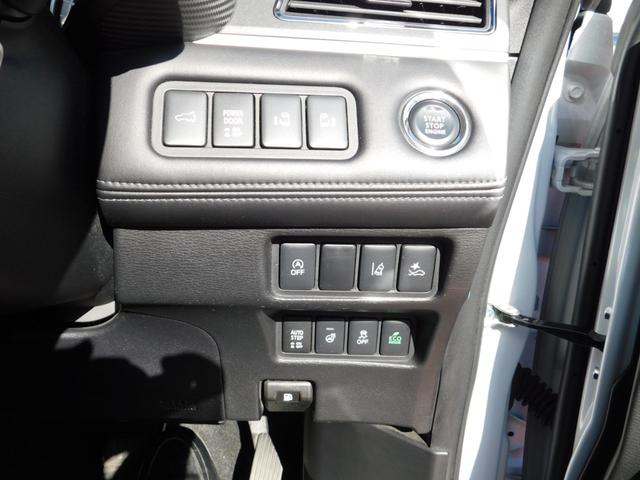 デリカＤ：５ Ｐ　アルパイン１１型ナビゲーション　１２．８型リアモニター　マルチアラウンドモニター　ユピテル前後ドライブレコーダー　電動サイドステップ　電動テールゲート　レーンチェンジアシスト　ＥＴＣ２．０（61枚目）