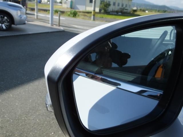 アウトランダーＰＨＥＶ Ｐ　元当社デモカー　ｅ－Ａｓｓｉｓｔ　スマートフォン連携ナビゲーション　レーンチェンジアシスト　プレミアムサウンド　Ｓ－ＡＷＣ　マルチアラウンドモニター　ヒートポンプ式エアコン　マイパイロット（27枚目）