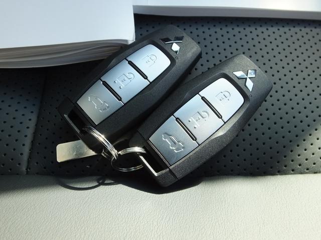 アウトランダーＰＨＥＶ Ｐ　元当社デモカー　ｅ－Ａｓｓｉｓｔ　スマートフォン連携ナビゲーション　レーンチェンジアシスト　プレミアムサウンド　Ｓ－ＡＷＣ　マルチアラウンドモニター　ヒートポンプ式エアコン　マイパイロット（77枚目）