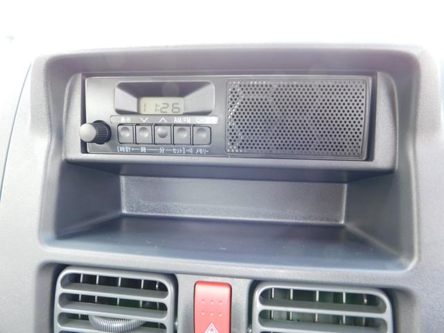 スピーカー内蔵タイプのＡＭ／ＦＭラジオが搭載されてます！