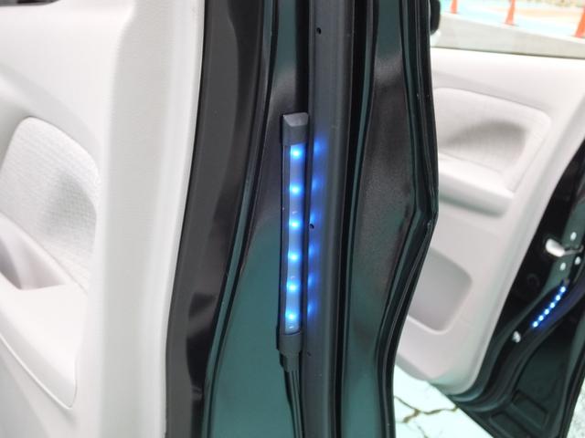 ｅＫワゴン Ｍ　２ＷＤ　ＣＤチューナーアンプ　セーフティーイルミネーション　イモビライザー　衝突被害軽減ブレーキ　踏み間違い衝突防止アシスト　充電用ＵＳＢポート　ステアリングスイッチ（13枚目）