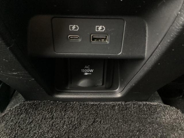 アウトランダーＰＨＥＶ Ｐ　ワンオーナー　衝突被害軽減ブレーキ　後側方車両検知警報システムメモリーナビ　全方位モニター　ＥＴＣ２．０　ドラレコ前後　マイパイロット　革シート　電動シート　電動リヤゲート　ＡＣ１５００Ｗ（25枚目）