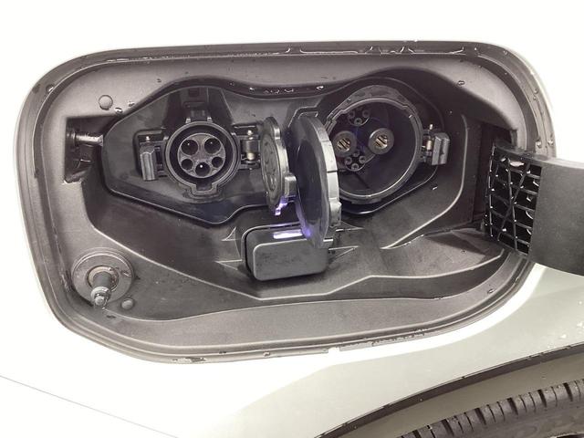アウトランダーＰＨＥＶ Ｐ　ワンオーナー　衝突被害軽減ブレーキ　後側方車両検知警報システムメモリーナビ　全方位モニター　ＥＴＣ２．０　ドラレコ前後　マイパイロット　革シート　電動シート　電動リヤゲート　ＡＣ１５００Ｗ（77枚目）