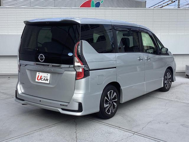 セレナ ハイウェイスターＶ　メモリーナビ　全方位モニター　ＥＴＣ　ドライブレコーダー　プロパイロット　衝突被害軽減ブレーキ　後側方車両検知警報システム　両側電動スライドドア　オートマチックハイビーム　スマートキー（18枚目）