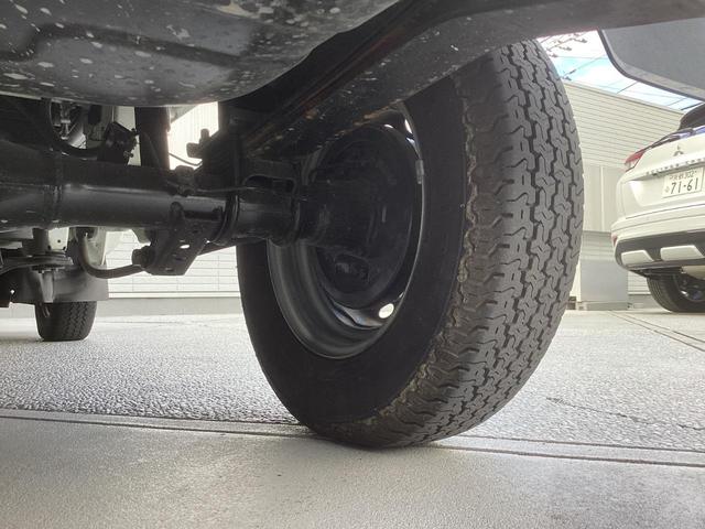 ミニキャブトラック Ｍ　ワンオーナー　ラジオ　エアコン　パワステ　４ＷＤ　５ＭＴ　運転席助手席エアバック（34枚目）