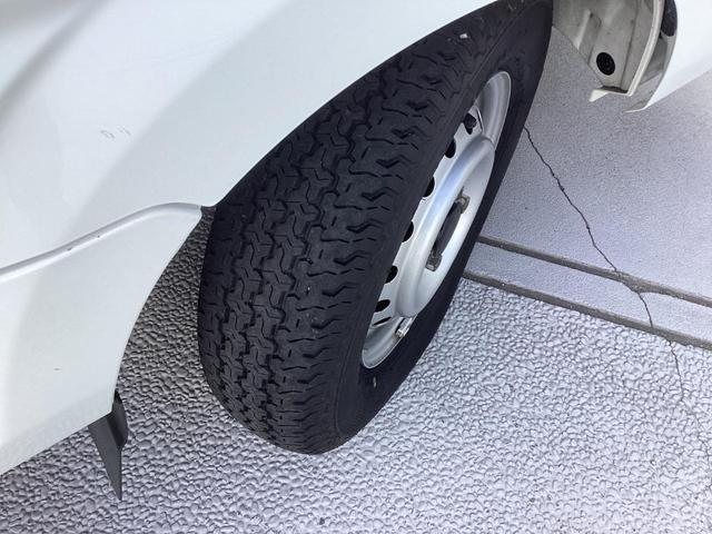 ミニキャブトラック Ｍ　ワンオーナー　ラジオ　エアコン　パワステ　４ＷＤ　５ＭＴ　運転席助手席エアバック（35枚目）