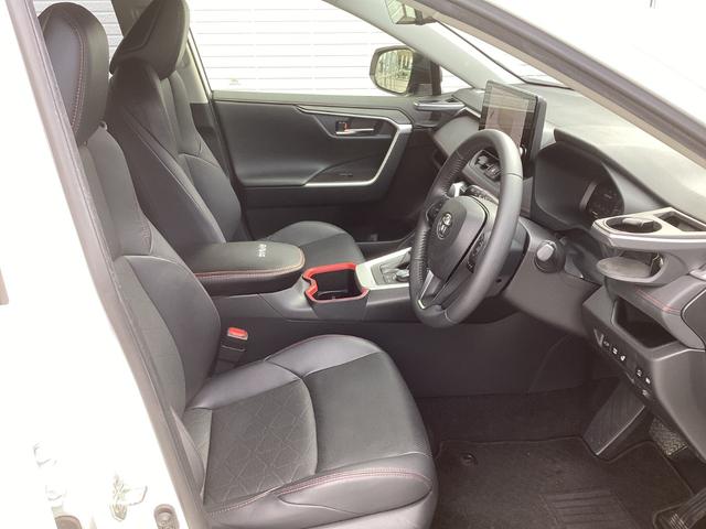 ＲＡＶ４ アドベンチャー　オフロードパッケージＩＩ　メモリーナビ　全方位モニター　ＥＴＣ　ドライブレコーダー前後　レーダークルーズコントロール　衝突被害軽減ブレーキ　後側方車両検知警報システム　電動シート　電動リヤゲート　シートヒーター　スマートキー（13枚目）