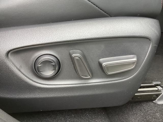 ＲＡＶ４ アドベンチャー　オフロードパッケージＩＩ　メモリーナビ　全方位モニター　ＥＴＣ　ドライブレコーダー前後　レーダークルーズコントロール　衝突被害軽減ブレーキ　後側方車両検知警報システム　電動シート　電動リヤゲート　シートヒーター　スマートキー（14枚目）