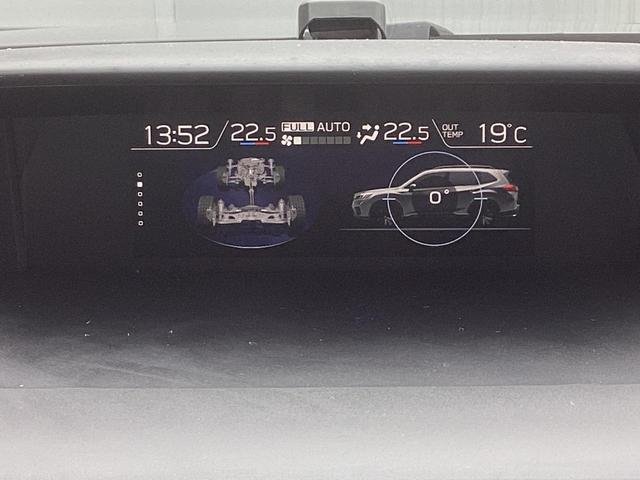 フォレスター プレミアム メモリーナビ バックカメラ 電動シート ドライブレコーダー前後 衝突被害軽減ブレーキ 後側方車両検知警報システム レーダークルーズコントロール デジタルルームミラー ルーフレール スマートキー(34枚目)