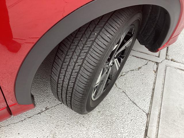 エクリプスクロスPHEV P 元試乗車 電気温水式ヒーター スマホ連携ナビ 全方位モニター ETC2.0 マイパイロット リモートコントロール 衝突被害軽減ブレーキ 後側方車両検知警報システム 電動シート 電動リヤゲート(27枚目)