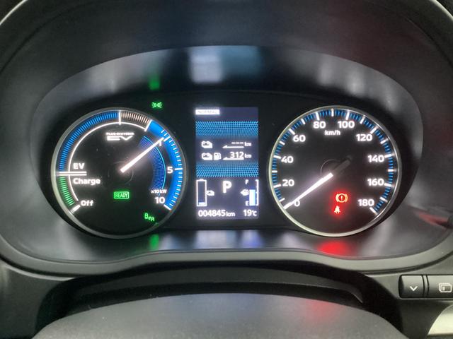 エクリプスクロスPHEV P 元試乗車 電気温水式ヒーター スマホ連携ナビ 全方位モニター ETC2.0 マイパイロット リモートコントロール 衝突被害軽減ブレーキ 後側方車両検知警報システム 電動シート 電動リヤゲート(33枚目)