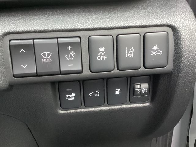 エクリプスクロスPHEV ブラックエディション 元試乗車 電気温水式ヒーター 電動シート スマホ連携ナビ 全方位モニター ETC2.0 マイパイロット リモートコントロール 衝突被害軽減ブレーキ 後側方車両検知警報システム 電動リヤゲート(6枚目)