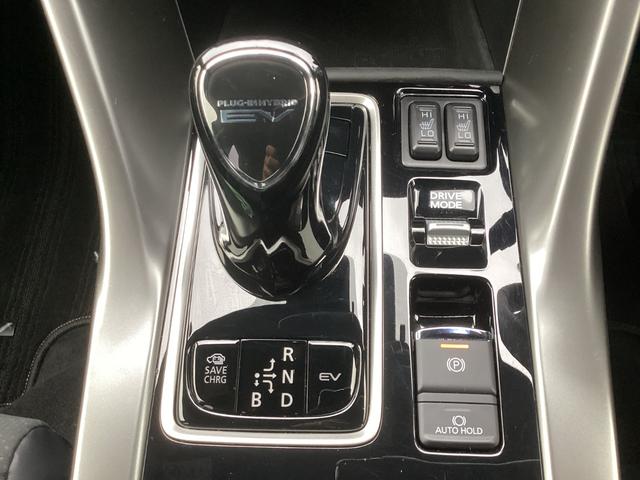 エクリプスクロスPHEV ブラックエディション 元試乗車 電気温水式ヒーター 電動シート スマホ連携ナビ 全方位モニター ETC2.0 マイパイロット リモートコントロール 衝突被害軽減ブレーキ 後側方車両検知警報システム 電動リヤゲート(8枚目)