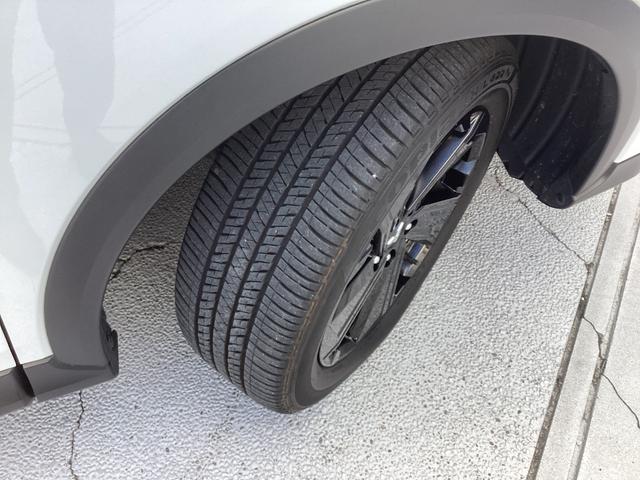 エクリプスクロスPHEV ブラックエディション 元試乗車 電気温水式ヒーター 電動シート スマホ連携ナビ 全方位モニター ETC2.0 マイパイロット リモートコントロール 衝突被害軽減ブレーキ 後側方車両検知警報システム 電動リヤゲート(26枚目)
