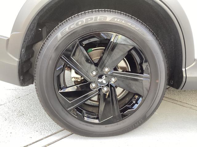 エクリプスクロスPHEV ブラックエディション 元試乗車 電気温水式ヒーター 電動シート スマホ連携ナビ 全方位モニター ETC2.0 マイパイロット リモートコントロール 衝突被害軽減ブレーキ 後側方車両検知警報システム 電動リヤゲート(27枚目)