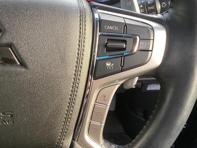 デリカD:5 P ワンオーナー メモリーナビ 全方位モニター 後席モニター ETC2.0 ドラレコ前後 レーダークルーズコントロール 衝突被害軽減ブレーキ 後側方車両検知警報システム 両側電動スライドドア 電動シート(12枚目)