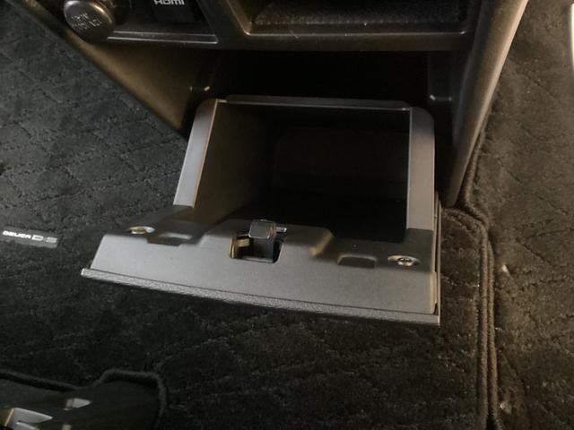 デリカD:5 P ワンオーナー メモリーナビ 全方位モニター 後席モニター ETC2.0 ドラレコ前後 レーダークルーズコントロール 衝突被害軽減ブレーキ 後側方車両検知警報システム 両側電動スライドドア 電動シート(62枚目)