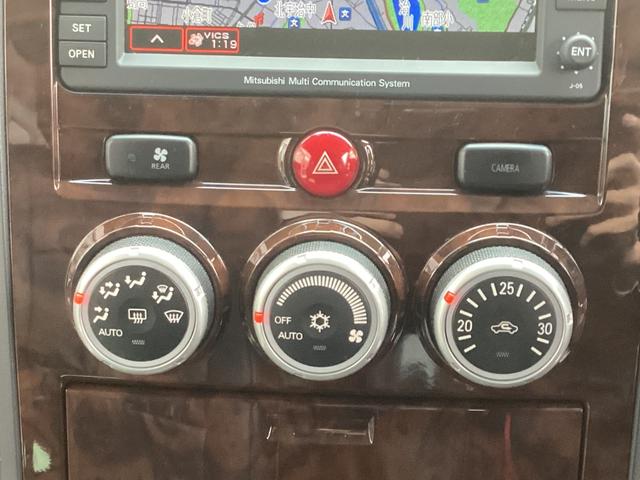デリカＤ：５ シャモニー　ＨＤＤナビ　バックカメラ　ＥＴＣ　オートクルーズコントロール　両側電動スライドドア　横滑り防止装置　ディスチャージヘッドライト　オートライトコントロール　フォグランプ　スマートキー（13枚目）