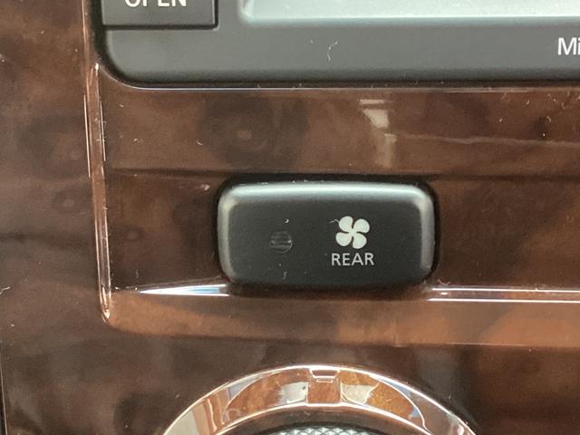 デリカＤ：５ シャモニー　ＨＤＤナビ　バックカメラ　ＥＴＣ　オートクルーズコントロール　両側電動スライドドア　横滑り防止装置　ディスチャージヘッドライト　オートライトコントロール　フォグランプ　スマートキー（40枚目）