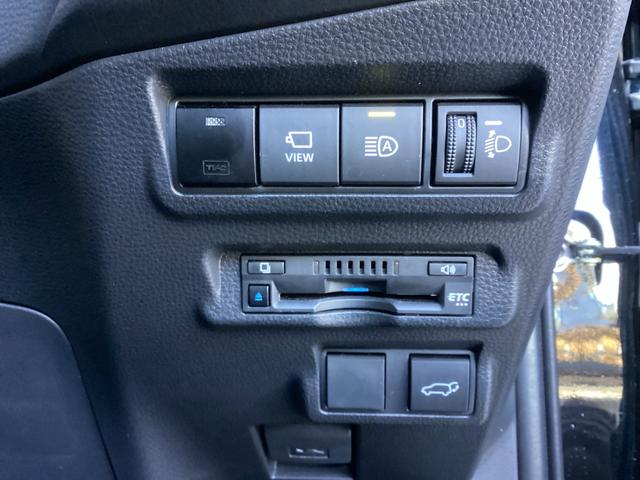 カローラクロス ハイブリッド　Ｚ　ワンオーナー　メモリーナビ　全周囲カメラ　ＥＴＣ　ドライブレコーダー　レーダークルーズコントロール　衝突被害軽減ブレーキ　後側方車両検知警報システム　電動シート　電動リヤゲート　シートヒーター（7枚目）